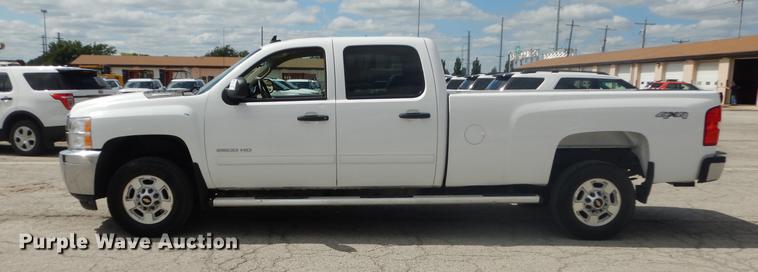 image for item DB8262 2012 Chevrolet Silverado 2500HD Crew Cab pickup truck