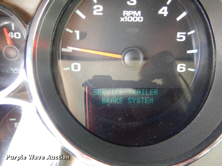 image for item DB8262 2012 Chevrolet Silverado 2500HD Crew Cab pickup truck