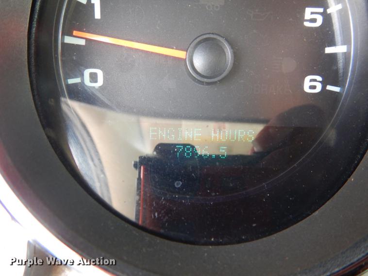 image for item DB8262 2012 Chevrolet Silverado 2500HD Crew Cab pickup truck