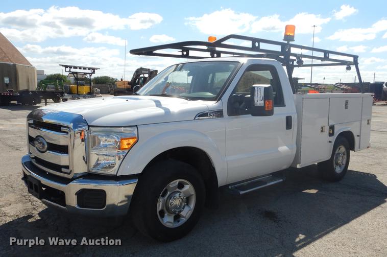 image for item DB8299 2011 Ford F250 Super Duty utility bed pickup truck