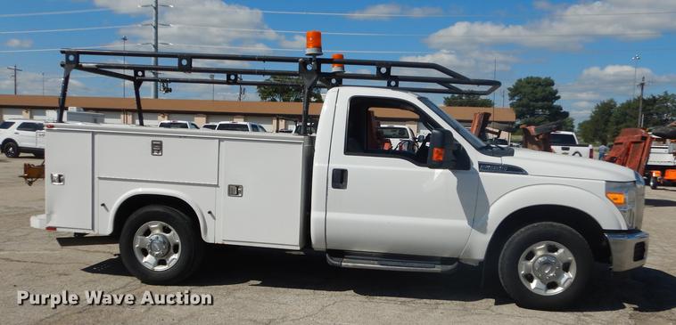image for item DB8299 2011 Ford F250 Super Duty utility bed pickup truck