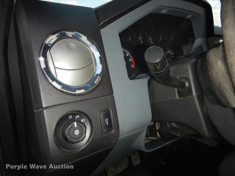 image for item DB8299 2011 Ford F250 Super Duty utility bed pickup truck