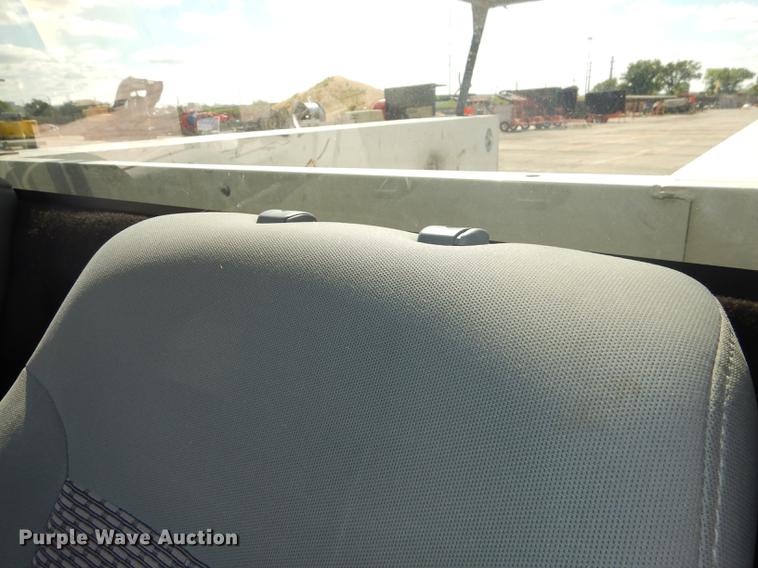 image for item DB8299 2011 Ford F250 Super Duty utility bed pickup truck