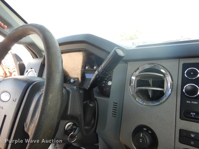 image for item DB8299 2011 Ford F250 Super Duty utility bed pickup truck