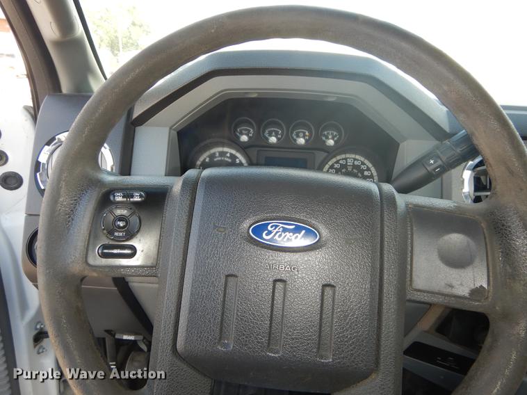 image for item DB8299 2011 Ford F250 Super Duty utility bed pickup truck