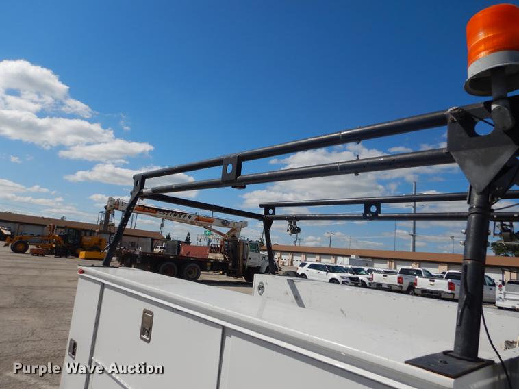 image for item DB8299 2011 Ford F250 Super Duty utility bed pickup truck