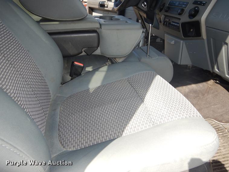 image for item DB8299 2011 Ford F250 Super Duty utility bed pickup truck