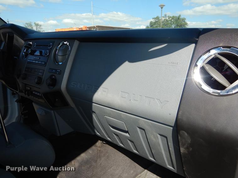 image for item DB8299 2011 Ford F250 Super Duty utility bed pickup truck