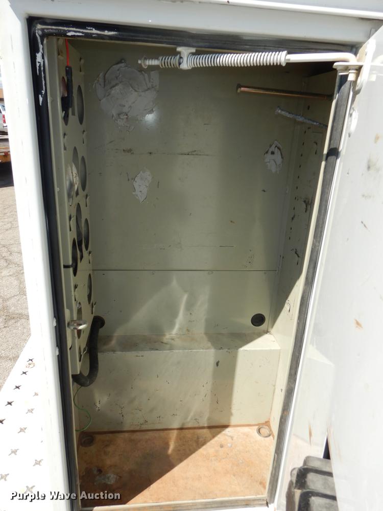 image for item DB8299 2011 Ford F250 Super Duty utility bed pickup truck