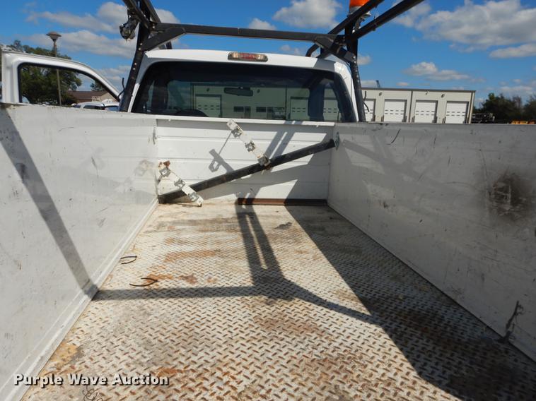 image for item DB8299 2011 Ford F250 Super Duty utility bed pickup truck