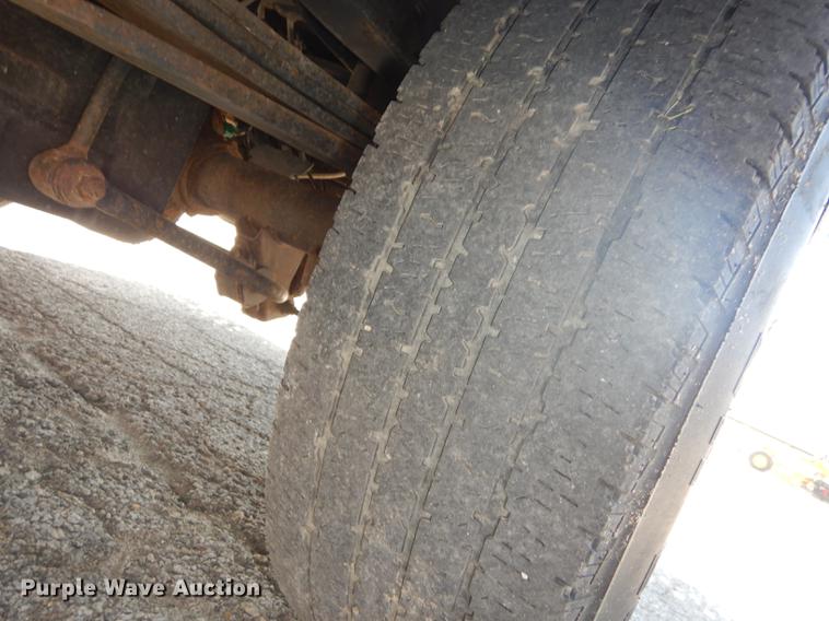 image for item DB8299 2011 Ford F250 Super Duty utility bed pickup truck