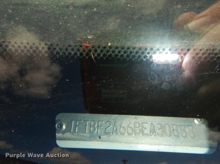 image for item DB8299 2011 Ford F250 Super Duty utility bed pickup truck