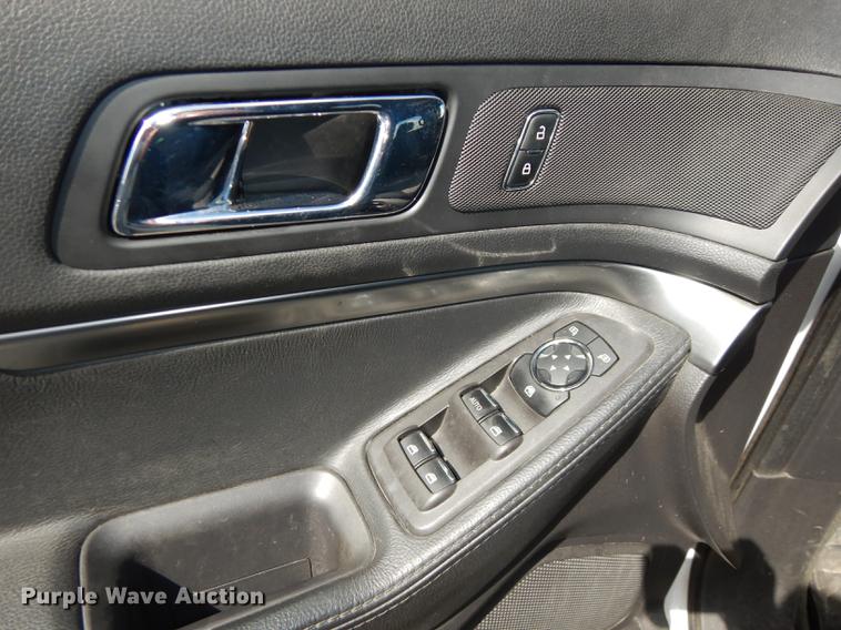 image for item DB8301 2013 Ford Explorer Police Interceptor SUV