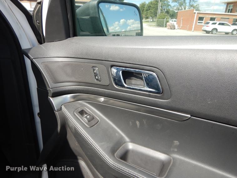 image for item DB8301 2013 Ford Explorer Police Interceptor SUV