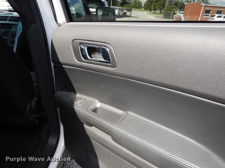 image for item DB8301 2013 Ford Explorer Police Interceptor SUV