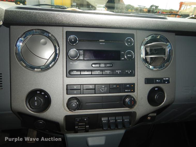 image for item DB8302 2012 Ford F250 Super Duty utility bed pickup truck