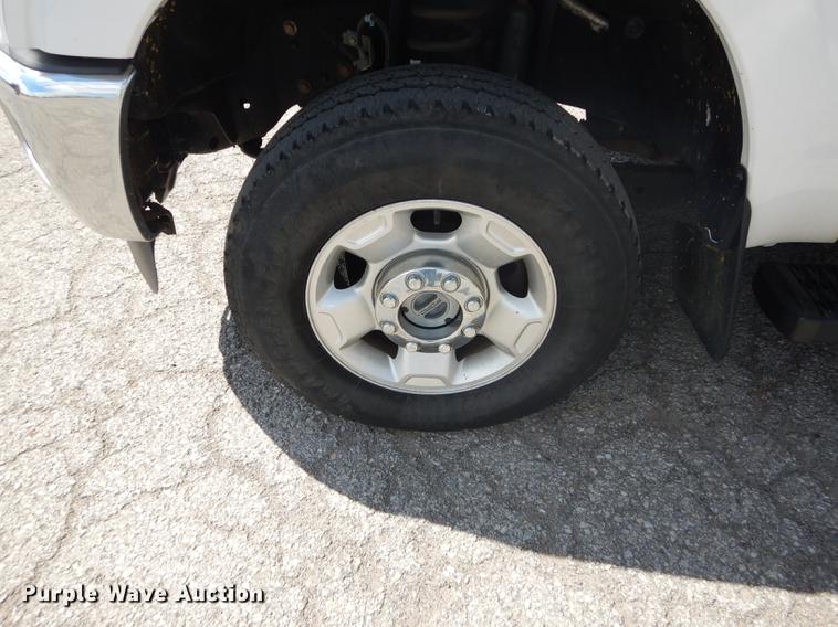 image for item DB8302 2012 Ford F250 Super Duty utility bed pickup truck