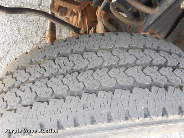 image for item DB8302 2012 Ford F250 Super Duty utility bed pickup truck