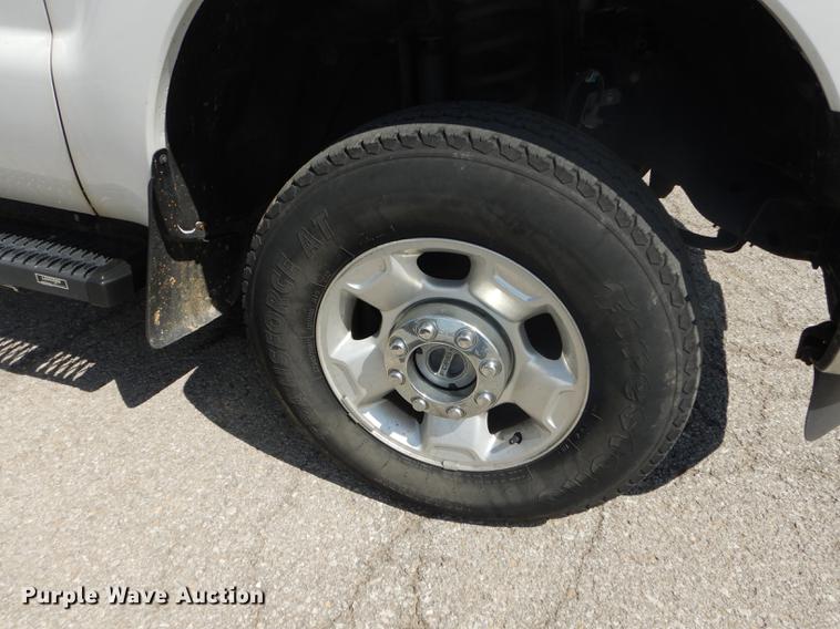 image for item DB8302 2012 Ford F250 Super Duty utility bed pickup truck