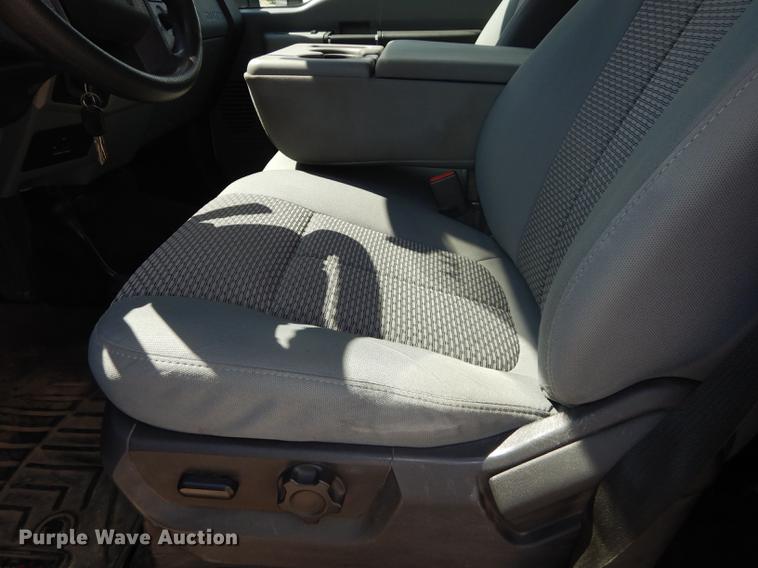 image for item DB8303 2013 Ford F250 Super Duty pickup truck