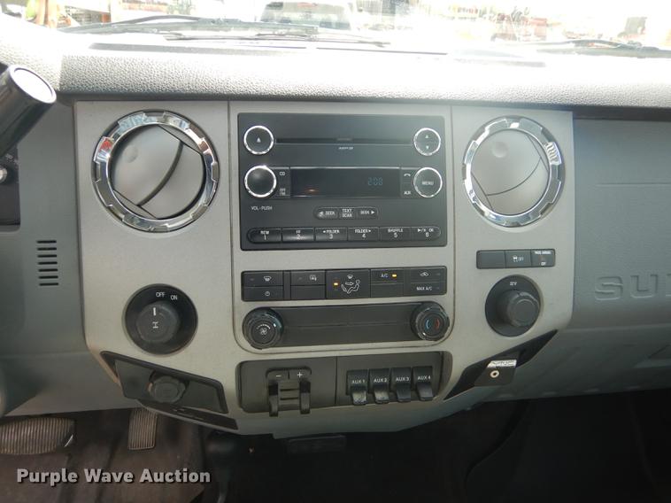 image for item DB8303 2013 Ford F250 Super Duty pickup truck