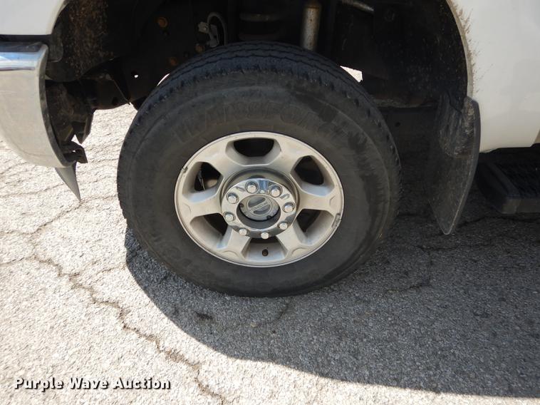 image for item DB8303 2013 Ford F250 Super Duty pickup truck