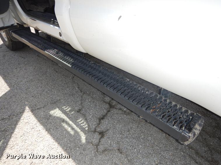 image for item DB8303 2013 Ford F250 Super Duty pickup truck