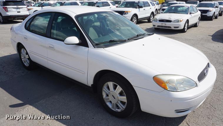 image for item DD6530 2005 Ford Taurus