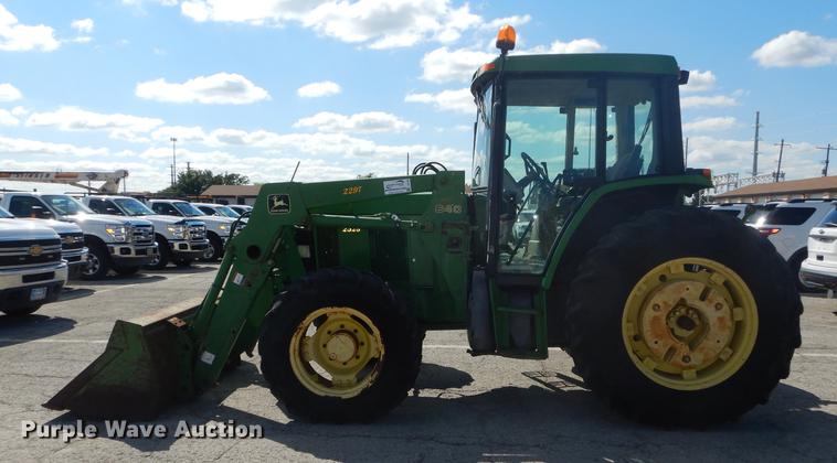 image for item DF1762 2001 John Deere 6310 MFWD tractor