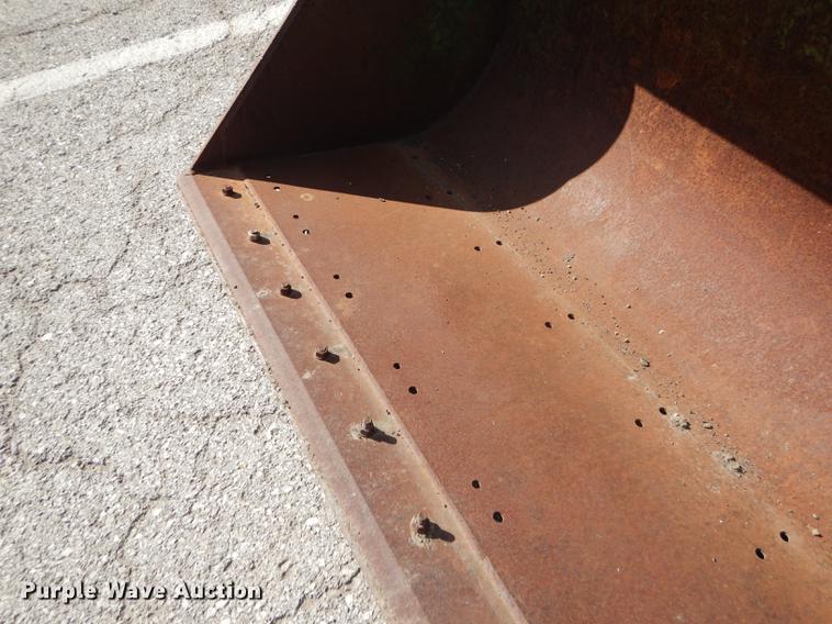 image for item DF1762 2001 John Deere 6310 MFWD tractor