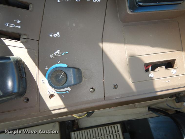 image for item DF1762 2001 John Deere 6310 MFWD tractor