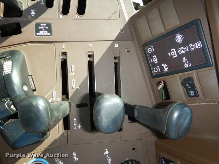 image for item DF1762 2001 John Deere 6310 MFWD tractor