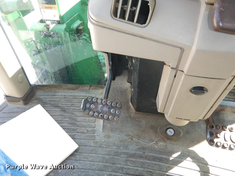 image for item DF1762 2001 John Deere 6310 MFWD tractor