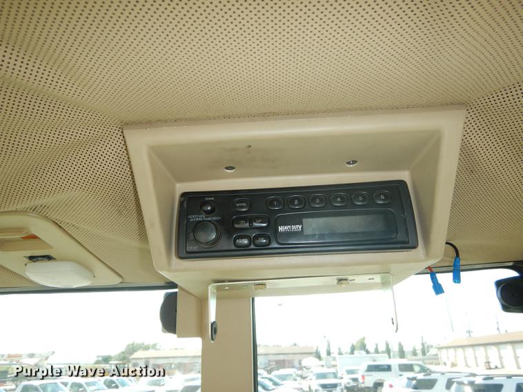 image for item DF1762 2001 John Deere 6310 MFWD tractor