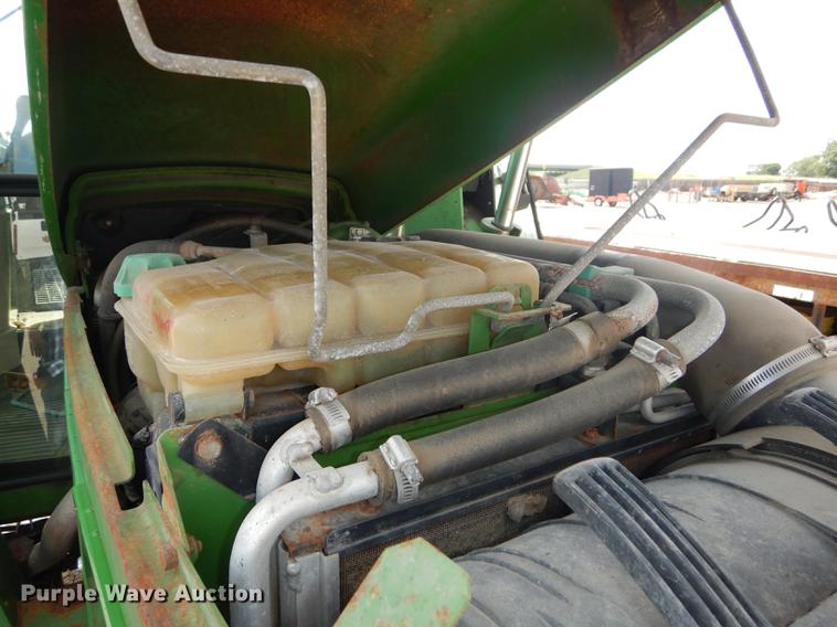 image for item DF1763 2001 John Deere 6310 MFWD tractor