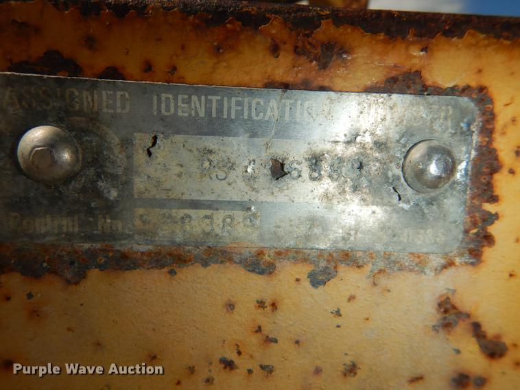 image for item DF1767 2006 shop built tilt deck trailer