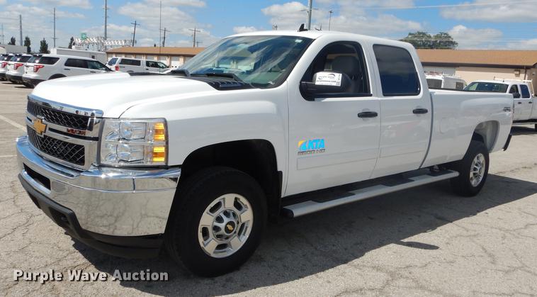 image for item DF1768 2012 Chevrolet Silverado 2500HD Crew Cab pickup truck