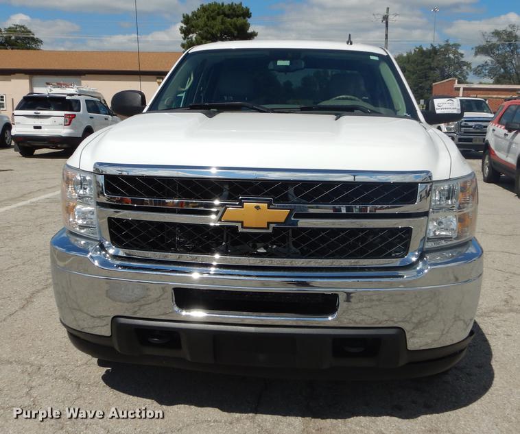 image for item DF1768 2012 Chevrolet Silverado 2500HD Crew Cab pickup truck