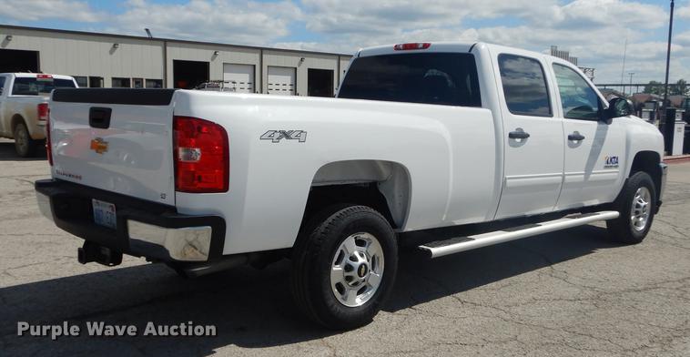 image for item DF1768 2012 Chevrolet Silverado 2500HD Crew Cab pickup truck