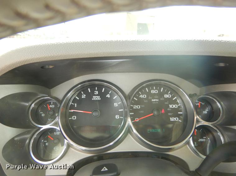 image for item DF1768 2012 Chevrolet Silverado 2500HD Crew Cab pickup truck