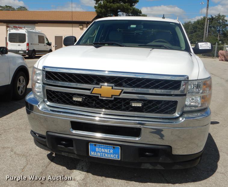 image for item DF1769 2012 Chevrolet Silverado 2500HD Crew Cab pickup truck