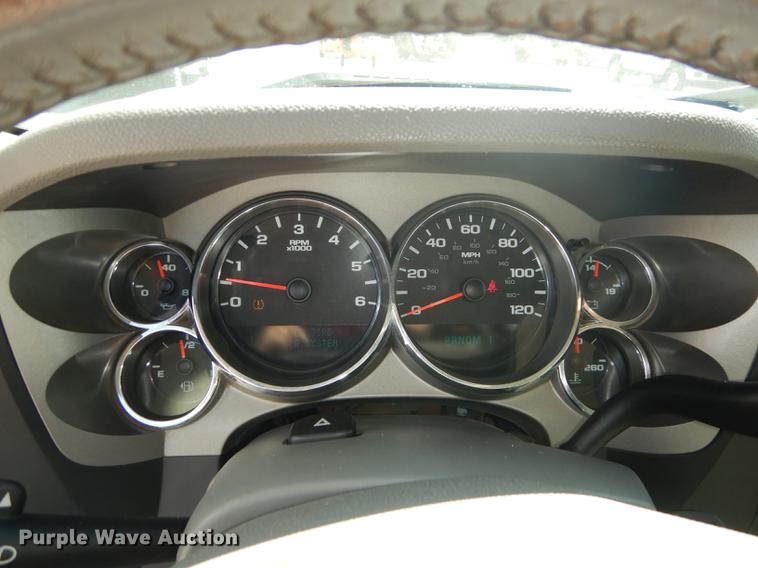 image for item DF1769 2012 Chevrolet Silverado 2500HD Crew Cab pickup truck