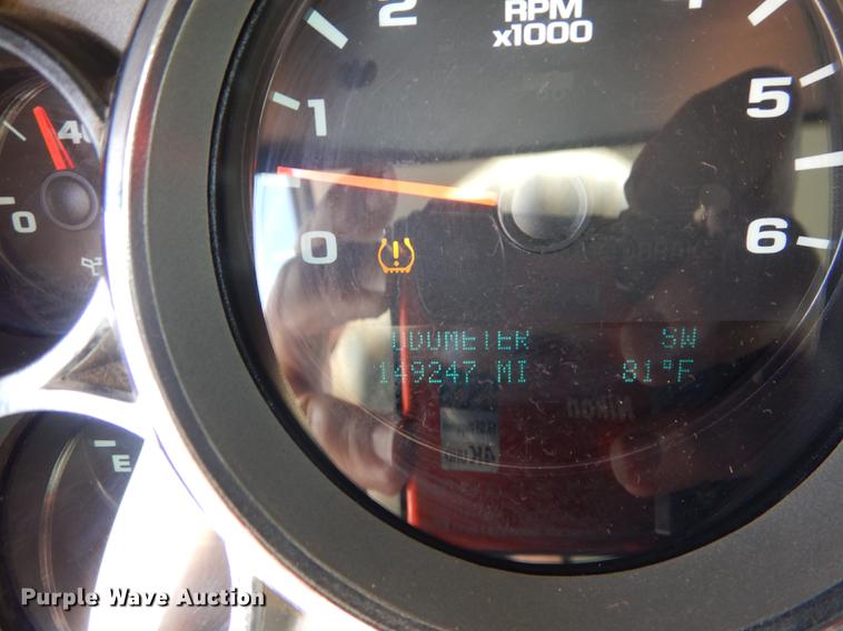 image for item DF1769 2012 Chevrolet Silverado 2500HD Crew Cab pickup truck