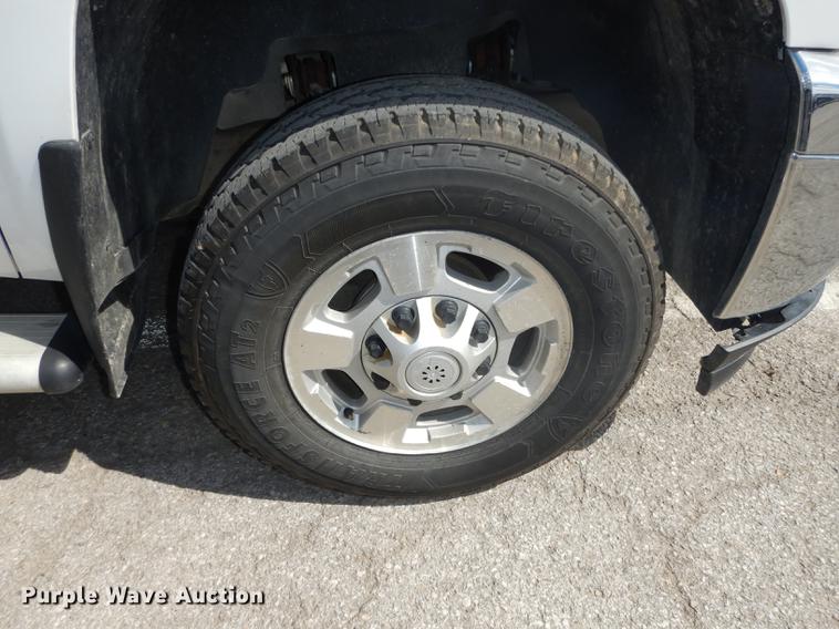 image for item DF1769 2012 Chevrolet Silverado 2500HD Crew Cab pickup truck