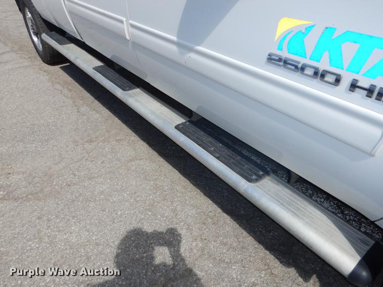 image for item DF1769 2012 Chevrolet Silverado 2500HD Crew Cab pickup truck