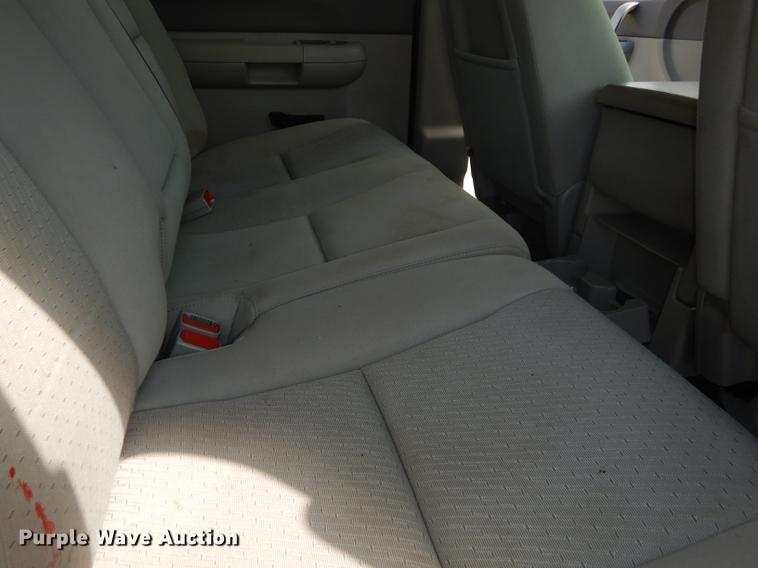 image for item DF1769 2012 Chevrolet Silverado 2500HD Crew Cab pickup truck