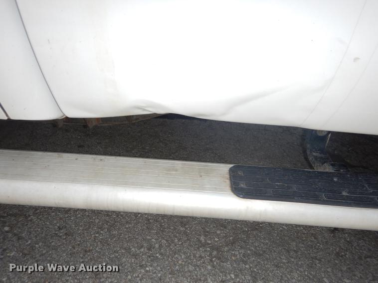 image for item DF1769 2012 Chevrolet Silverado 2500HD Crew Cab pickup truck