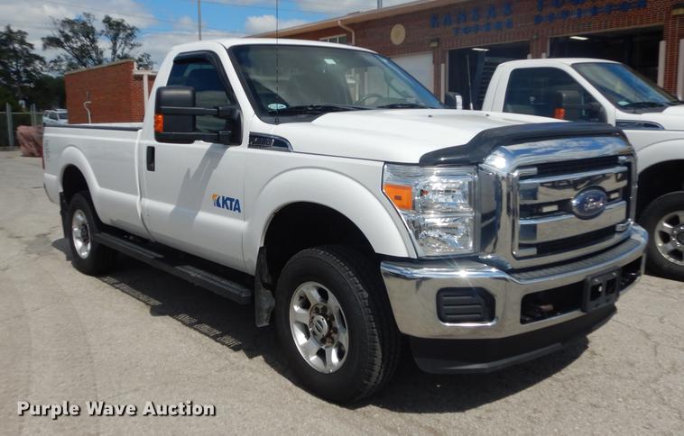 image for item DF1770 2015 Ford F250 Super Duty pickup truck