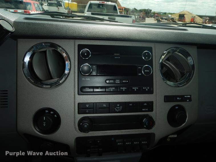 image for item DF1770 2015 Ford F250 Super Duty pickup truck