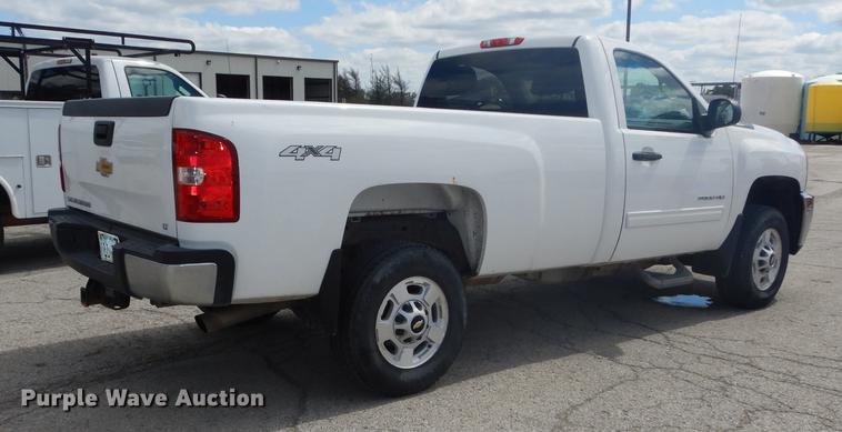 image for item DF1771 2012 Chevrolet Silverado 2500HD pickup truck